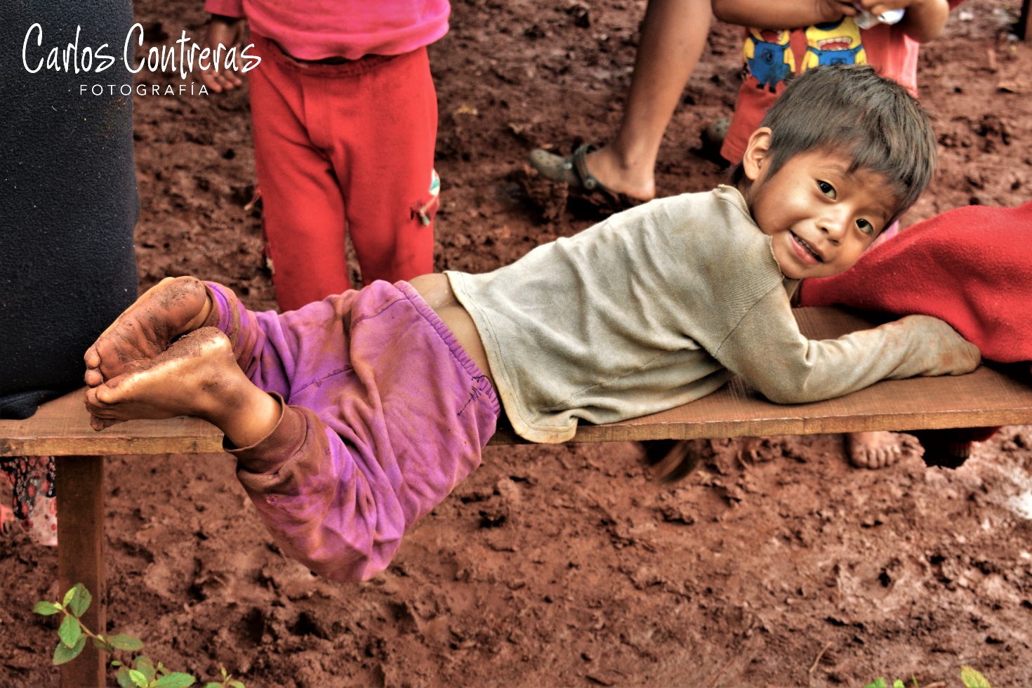 FOTOS DE LOS NIÑOS DE LA TIERRA SIN MAL