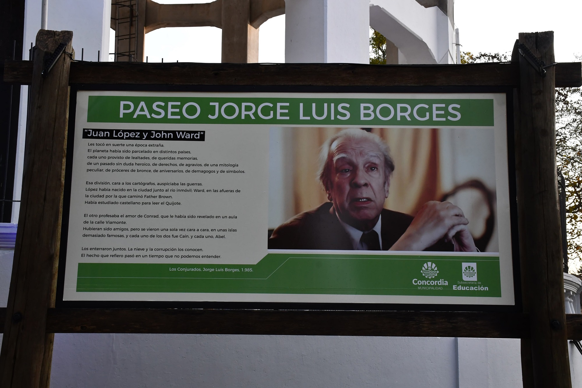 “PASEO JORGE LUIS BORGES”: UN ESPACIO CULTURAL RENOVADO Y CON FUERTE APOYO INSTITUCIONAL