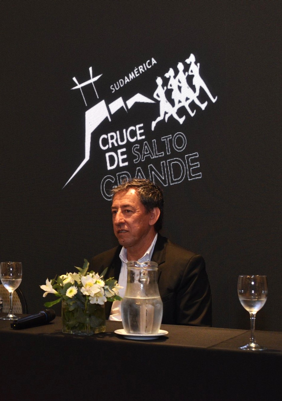 POR SU BUEN HACER Y EXPERIENCIA EXITOSA CONTRASTADA , MARCELO FLORES, ESTARÁ EN EL MARATÓN DE REYES 2026