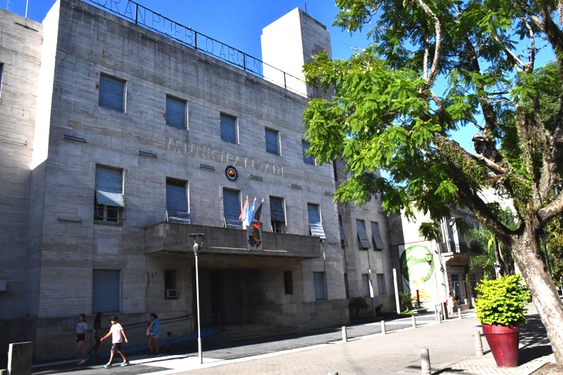 ESTÁN VIGENTES LAS NORMAS QUE REGULAN LA CARTELERÍA POLÍTICA EN LA VÍA PÚBLICA