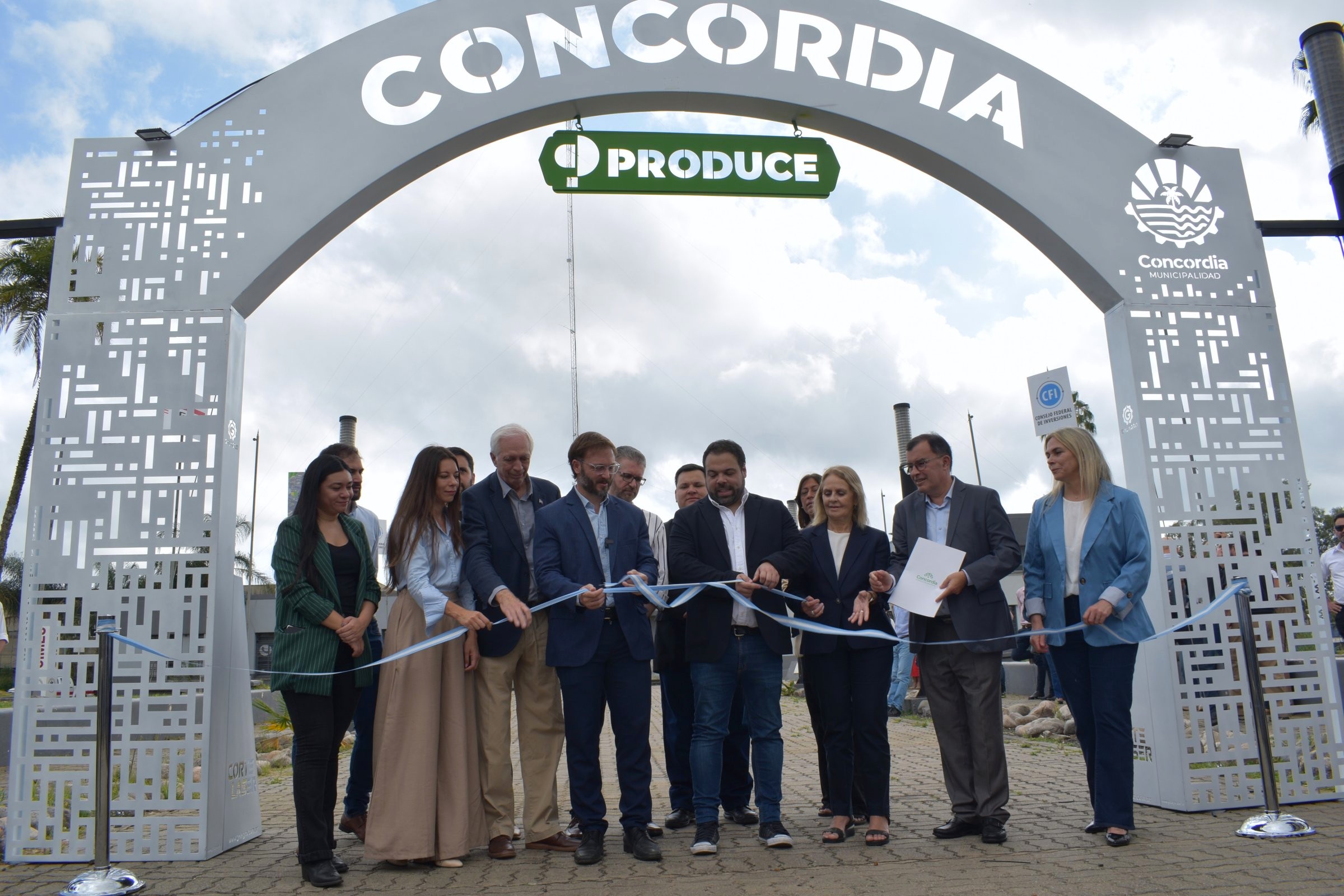 SE INAUGURÓ «CONCORDIA PRODUCE»