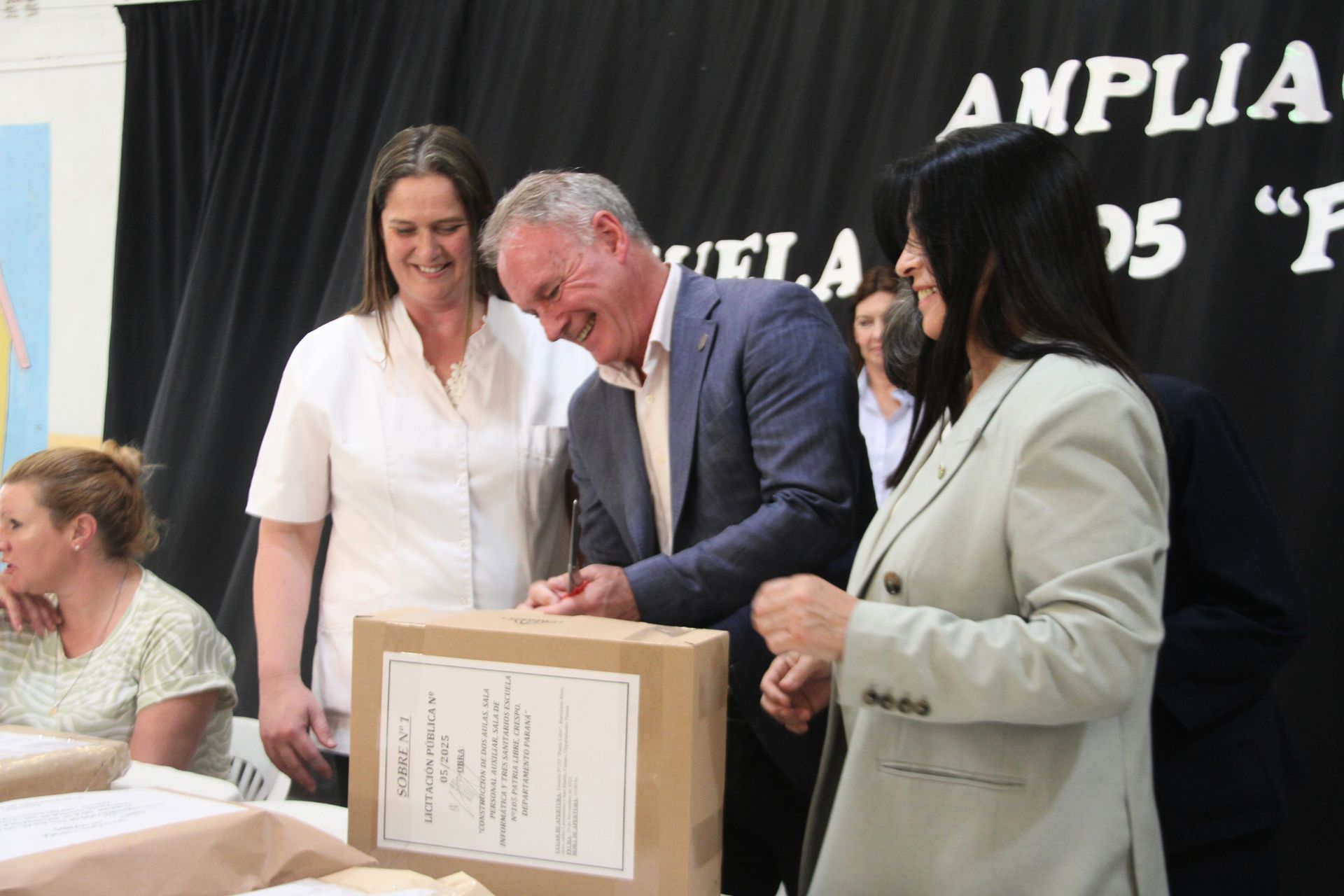 Entre Ríos se convirtió en la primera provincia del país en construir aulas con ladrillos PET