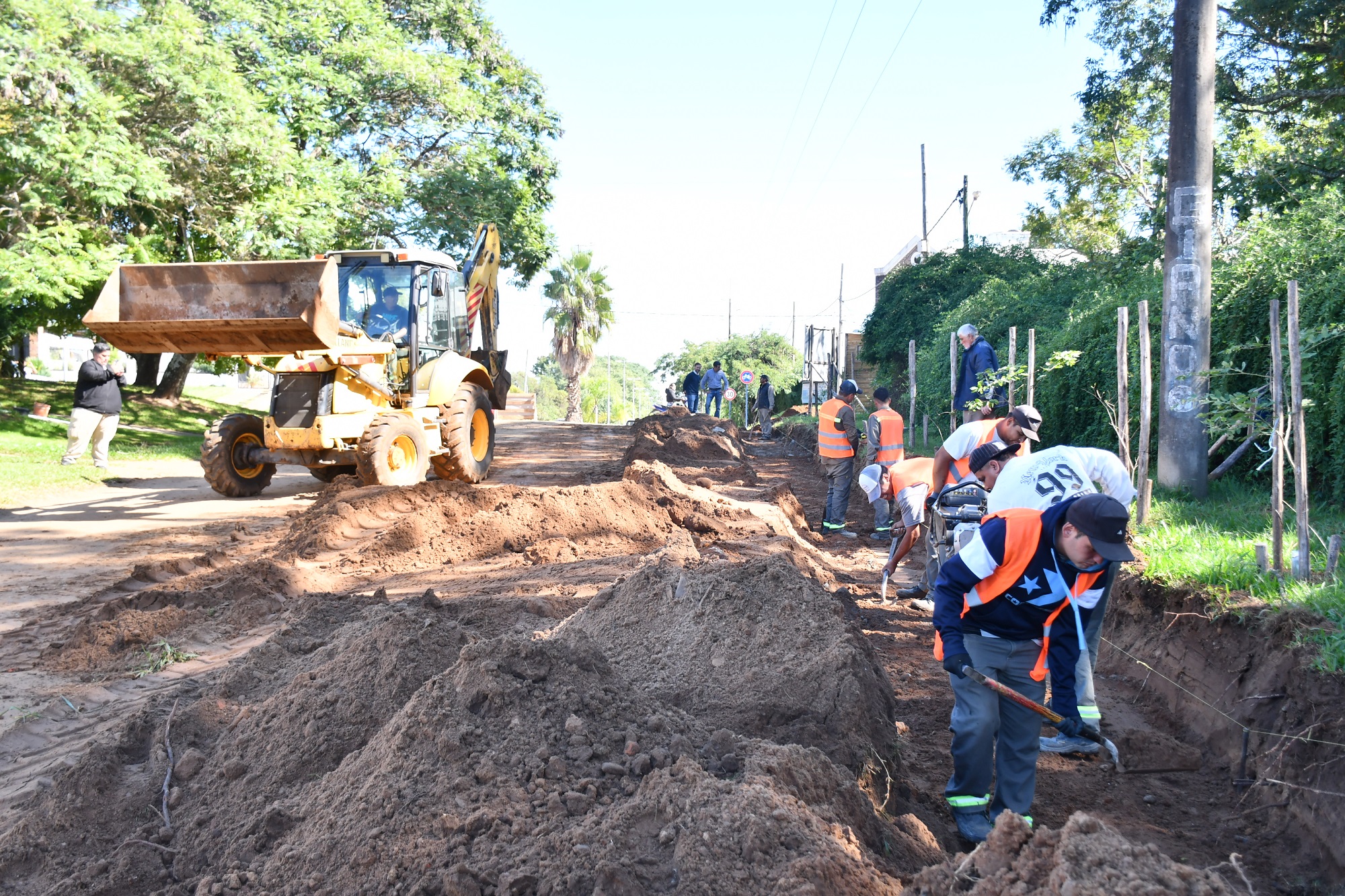 LA MUNICIPALIDAD LLEVA ADELANTE OBRAS EN DISTINTOS PUNTOS DE LA CIUDAD