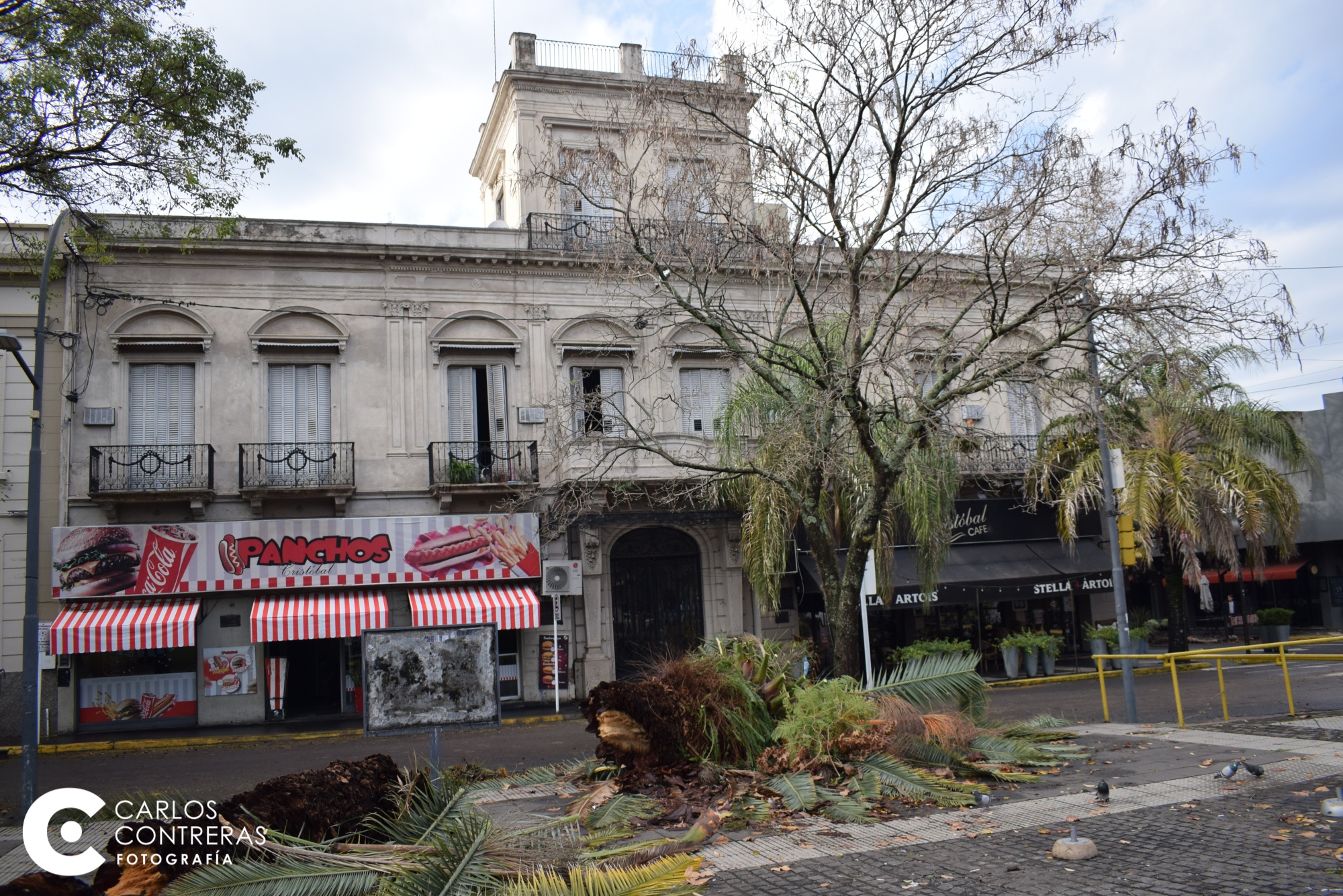 TRAS EL FUERTE TEMPORAL, LA MUNICIPALIDAD PUSO EN MARCHA UN OPERATIVO EN DISTINTOS SECTORES DE LA CIUDAD TRAS EL FUERTE TEMPORAL, LA MUNICIPALIDAD PUSO EN MARCHA UN OPERATIVO EN DISTINTOS SECTORES DE LA CIUDAD