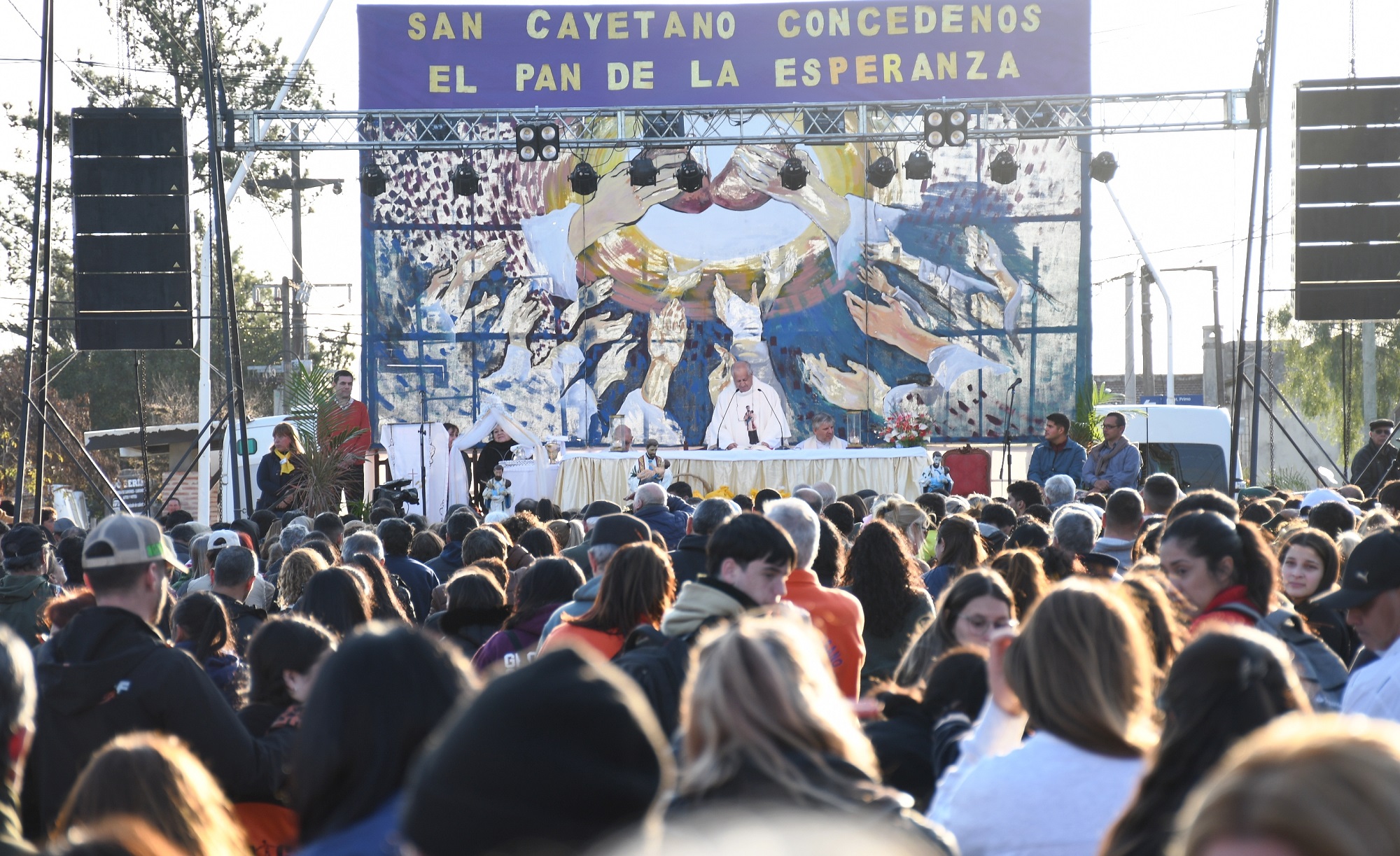 ACTIVIDADES POR LA FIESTA PATRONAL DE SAN CAYETANO ACTIVIDADES POR LA FIESTA PATRONAL DE SAN CAYETANO